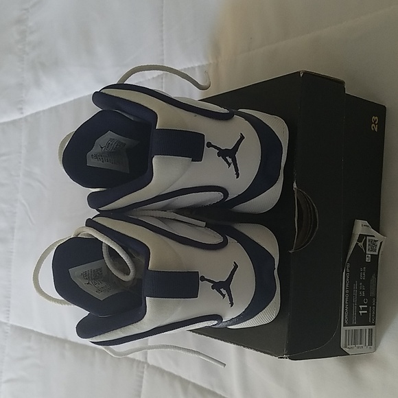 Kids Jordan Pro Strong Navy and White - Picture 3 of 5